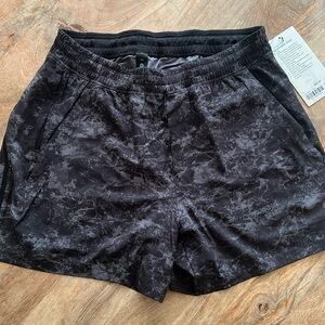 Lululemon 5” Breaker shorts - Size L (NEVER WORN)
